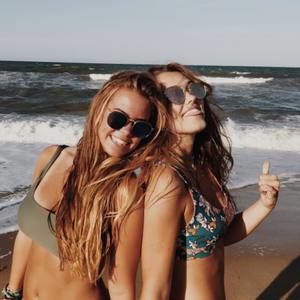 Meet your Posher, Caitria